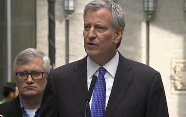 NYC mayor commends students, teachers' bravery during terror attack