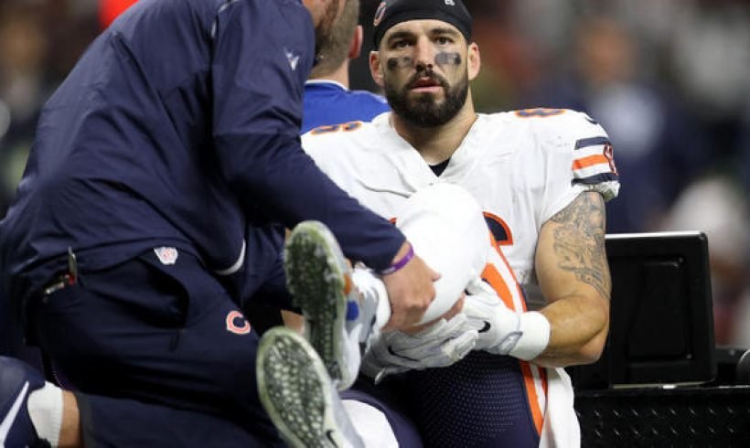 Bears tight end Zach Miller suffers gruesome leg injury Bears tight end Zach Miller suffers gruesome leg injury