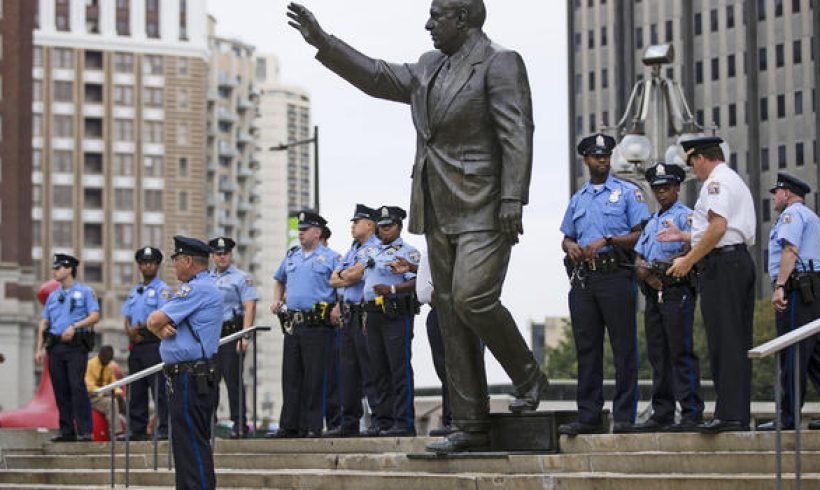 Philadelphia to relocate controversial statue of former mayor