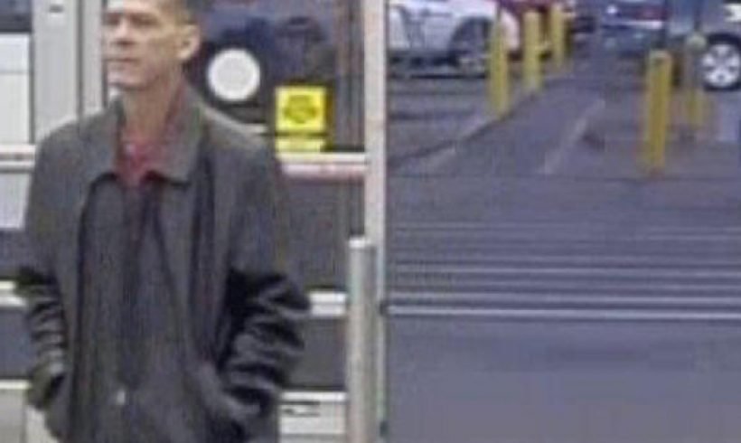 Manhunt launched after 3 killed in shooting at Colorado Walmart Manhunt launched after 3 killed in shooting at Colorado Walmart