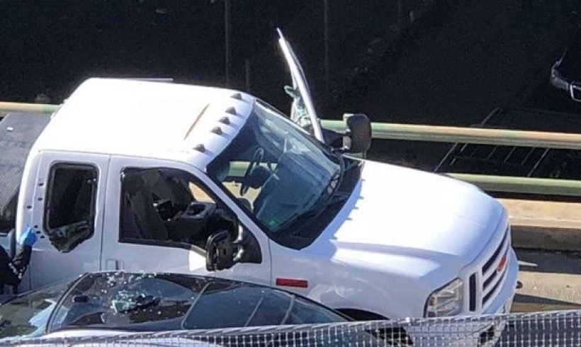 1 person dead in shootout with police on busy interstate 1 person dead in shootout with police on busy interstate