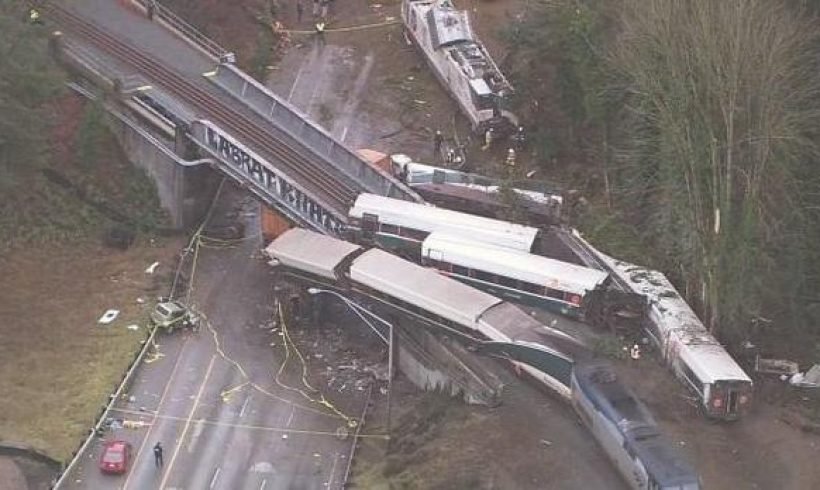 “Tons of people are hurt”: 911 calls detail derailment’s chaos