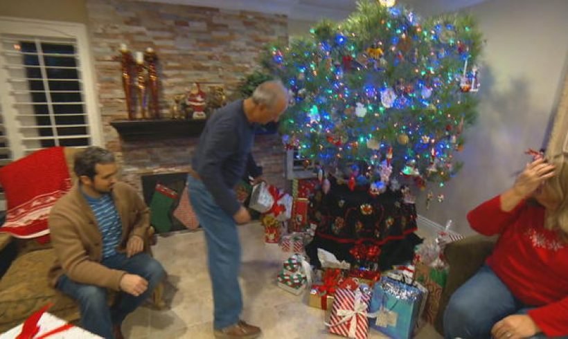 Meet the family who’s kept a Christmas tree alive for 34 years Meet the family who’s kept a Christmas tree alive for 34 years