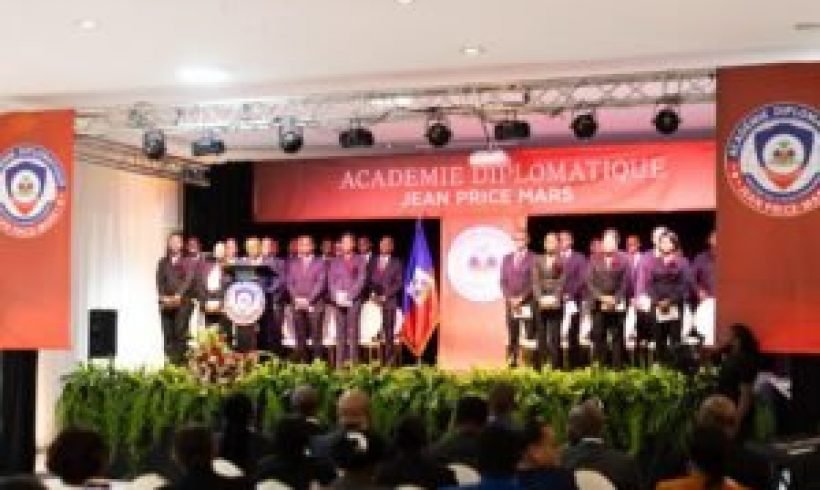 Le ministère des Affaires étrangères accueille 29 jeunes diplômés de l’Académie diplomatique Le ministère des Affaires étrangères accueille 29 jeunes diplômés de l’Académie diplomatique